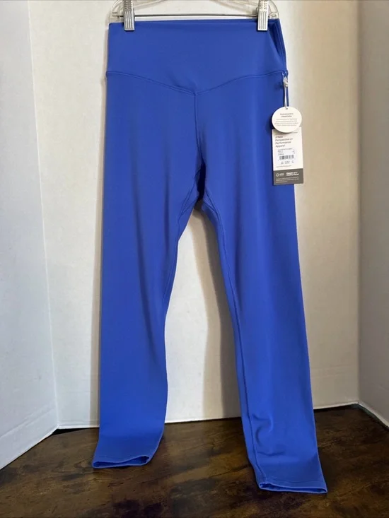 Size M Vuori All The Feels Legging, Indigo Bright Iris Leggings Vuori Pants NEW - Picture 2 of 6